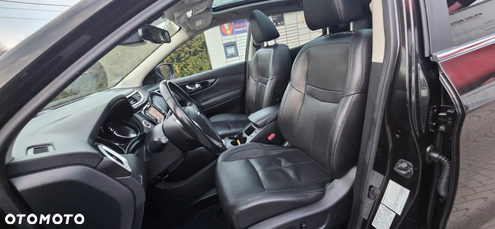 Nissan Qashqai 1.6 dCi 4 x 4 DPF Start/Stop tekna - 28