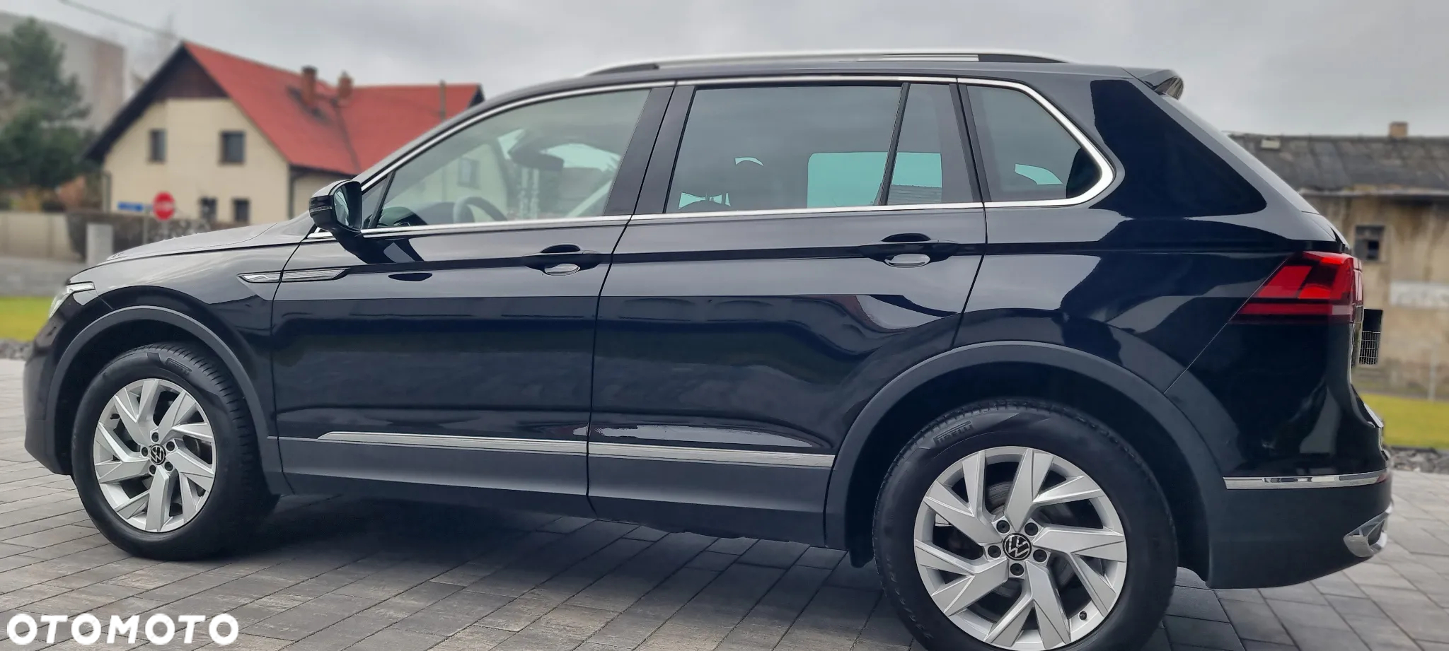 Volkswagen Tiguan 2.0 TDI SCR 4MOTION DSG Elegance - 8