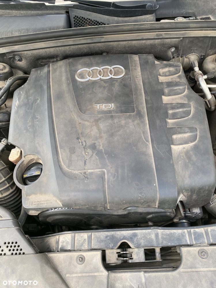 Audi A4 Avant 2.0 TDI - 10