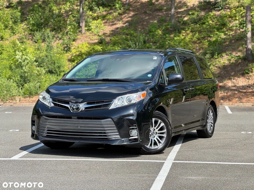 Toyota Sienna 3.5 V6 XLE AWD - 1