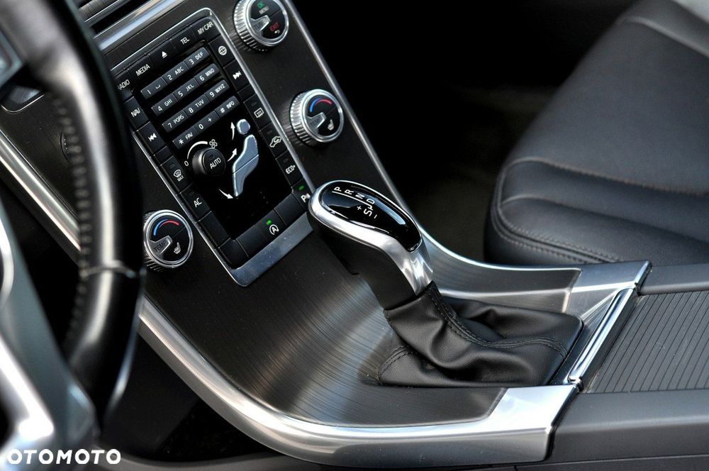 Volvo XC 60 D4 Drive-E Summum - 13