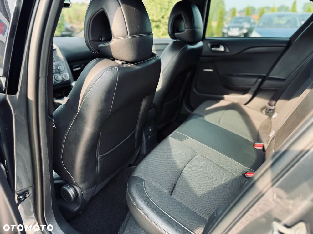 Citroën DS4 HDi 115 SoChic - 14