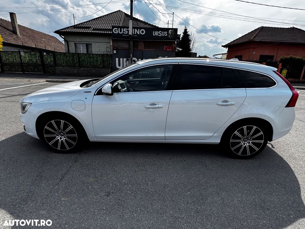 Volvo V60 D6 Plug-In-Hybrid AWD Geartronic Pure Limited - 7