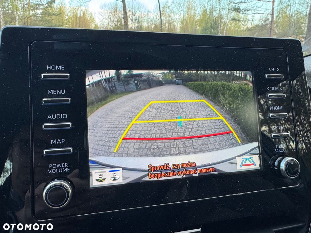 Toyota Camry 2.5 Hybrid Comfort CVT - 25