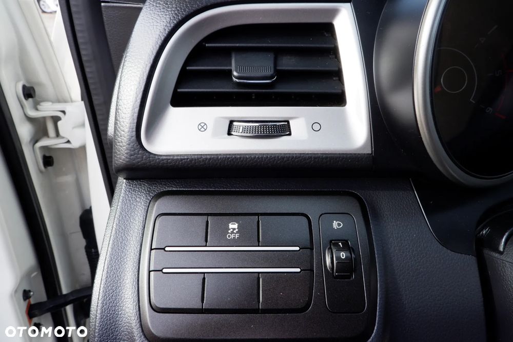 SsangYong/KGM Tivoli e-XDi 160 2WD Sapphire - 14