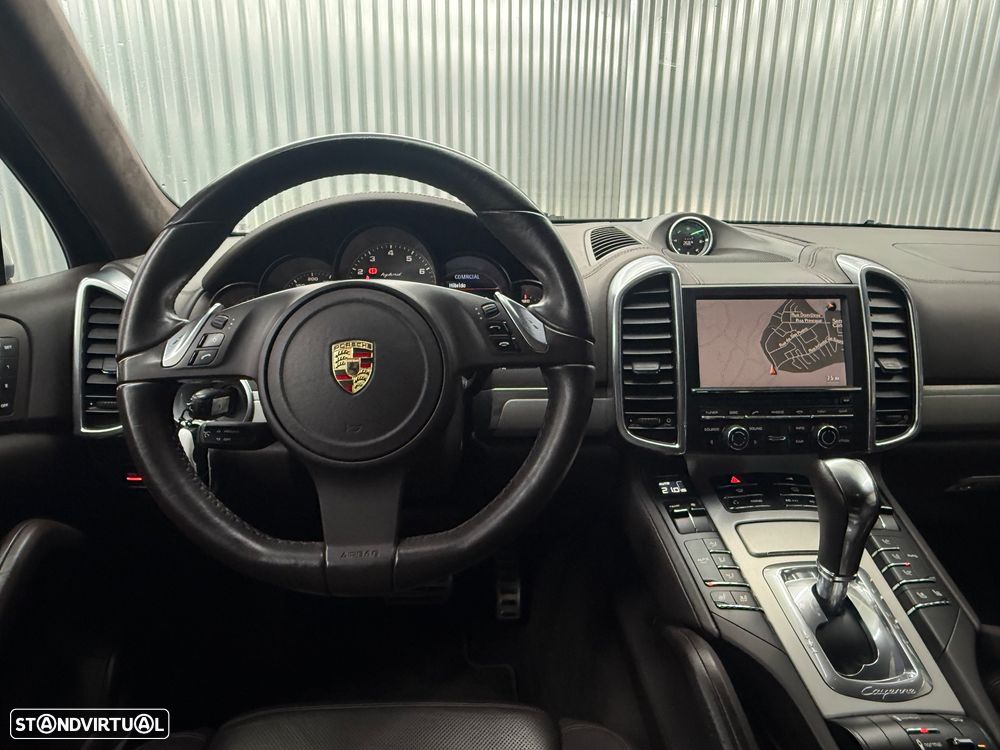 Porsche Cayenne S - 8