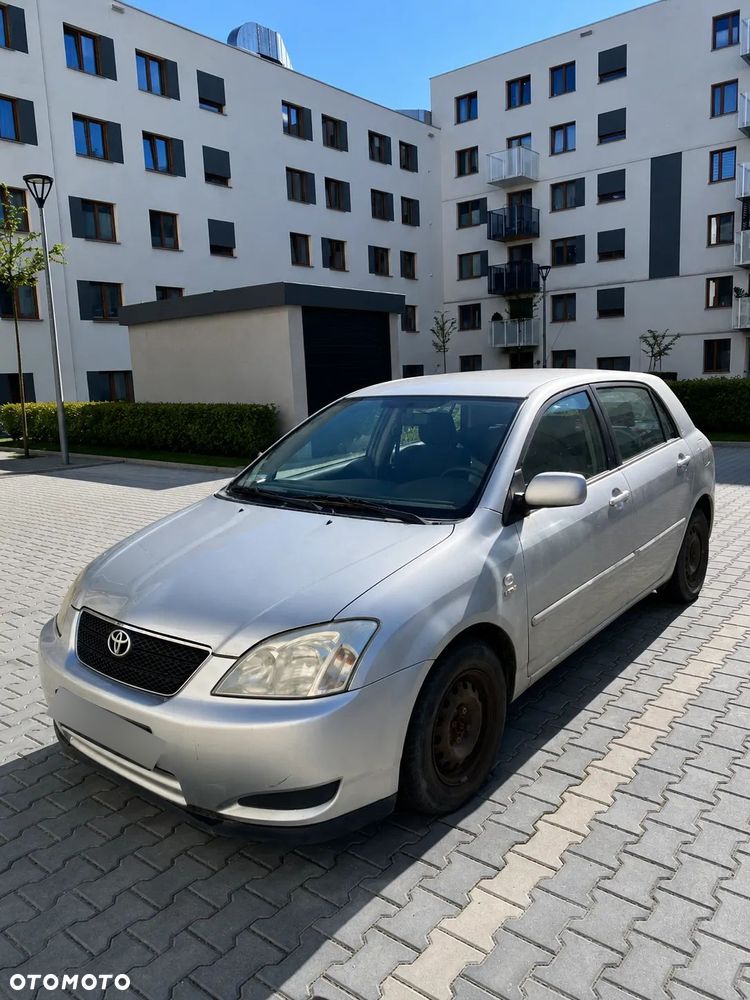 Toyota Corolla - 2