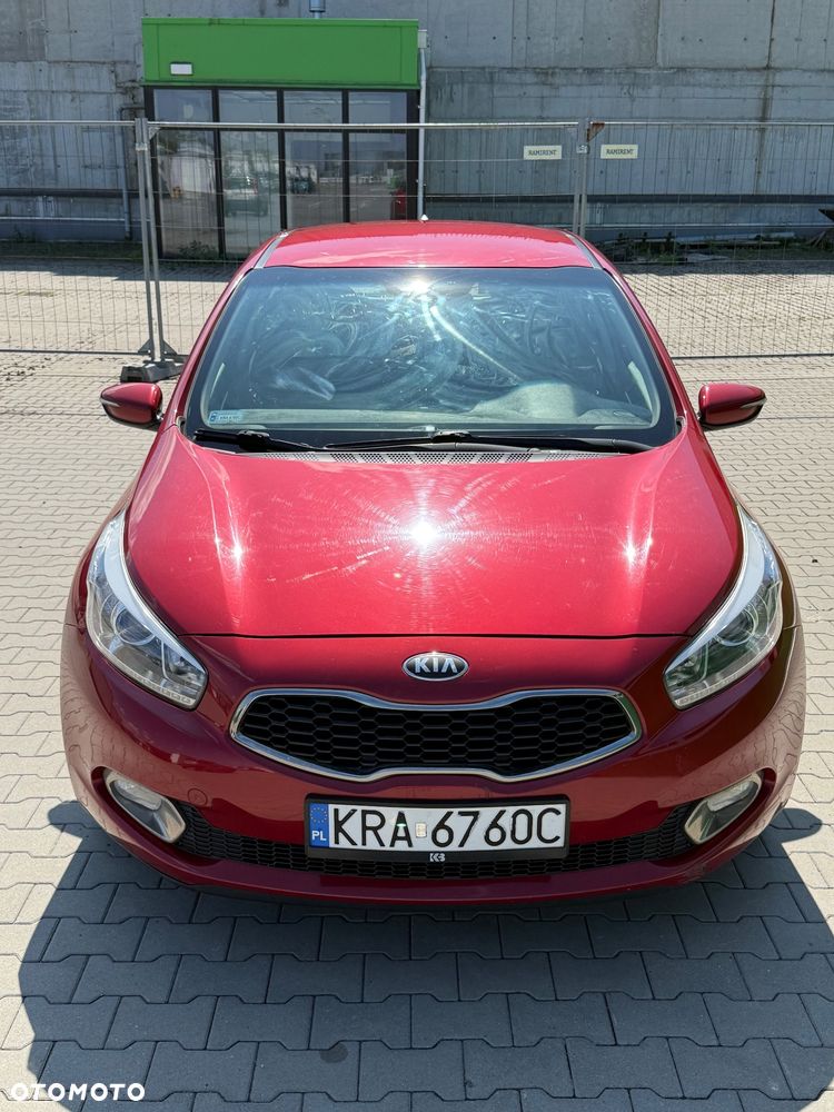 Kia Ceed 1.6 GDI L Business Line - 1
