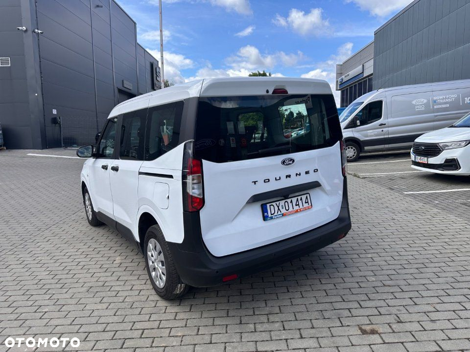 Ford Tourneo Courier - 4