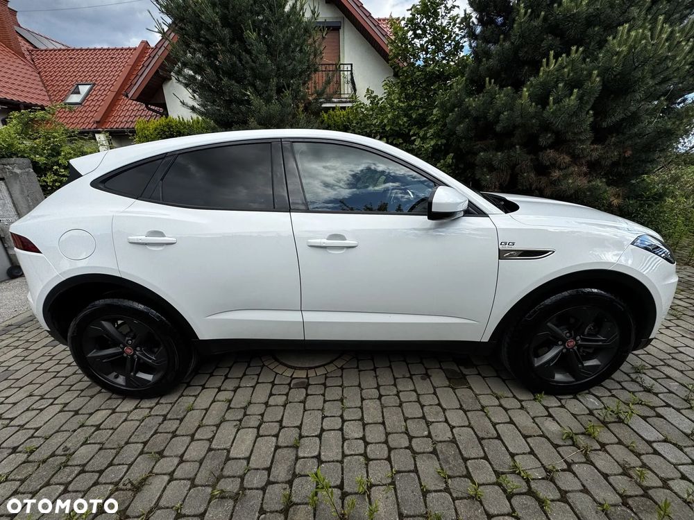 Jaguar E-Pace 2.0 P200 mHEV AWD - 9