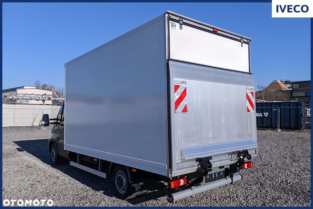 Iveco Daily 35S18 Kontener 8EP + Winda 3.0 180KM - 2