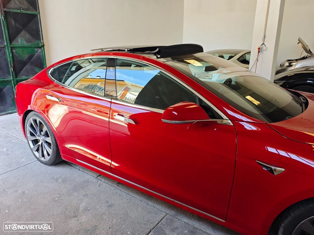 Tesla Model S 100D - 14