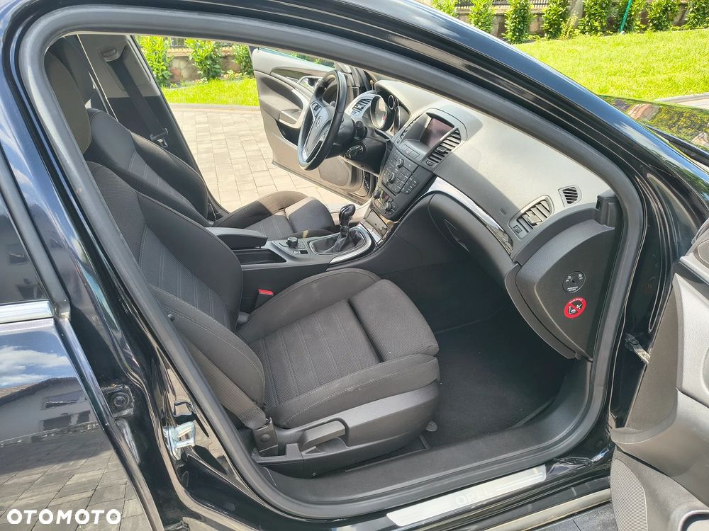 Opel Insignia - 10