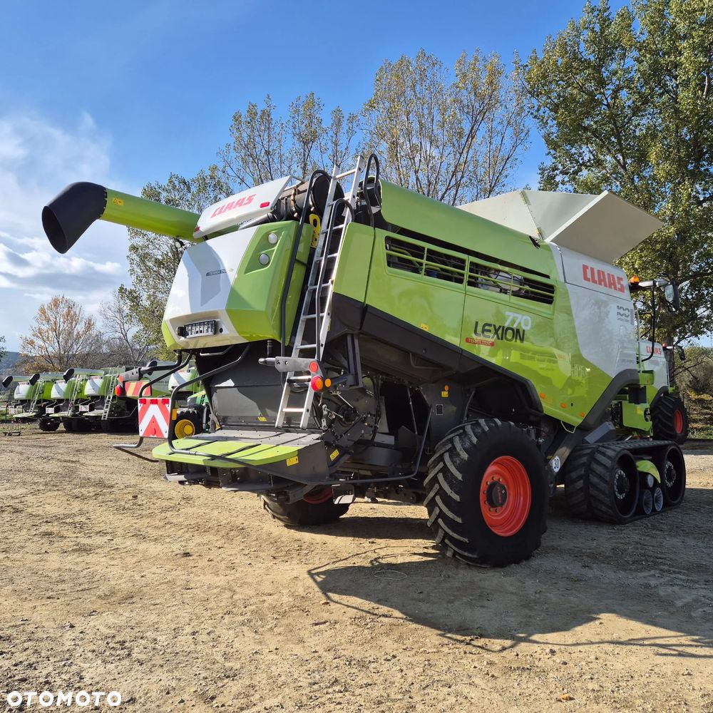 Claas Lexion 770TT z hederem - 2