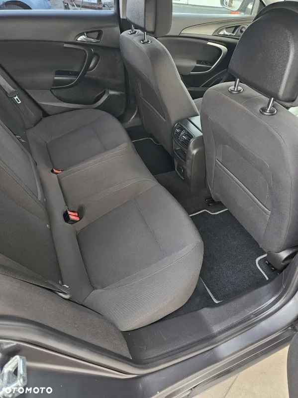 Opel Insignia 1.8 Sports Tourer - 23