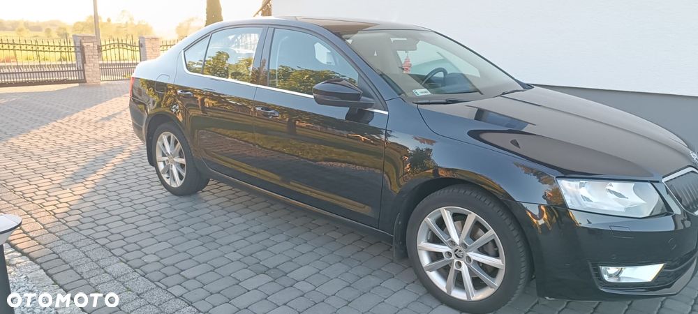 Skoda Octavia 2013 photo 2