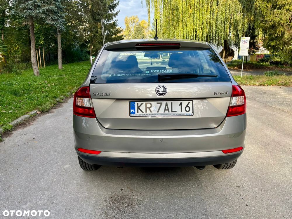 Skoda RAPID 1.2 TSI Ambition - 6