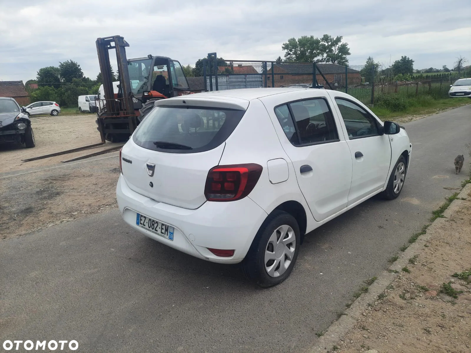 Dacia Sandero 1.2 16V 75 Ambiance - 4