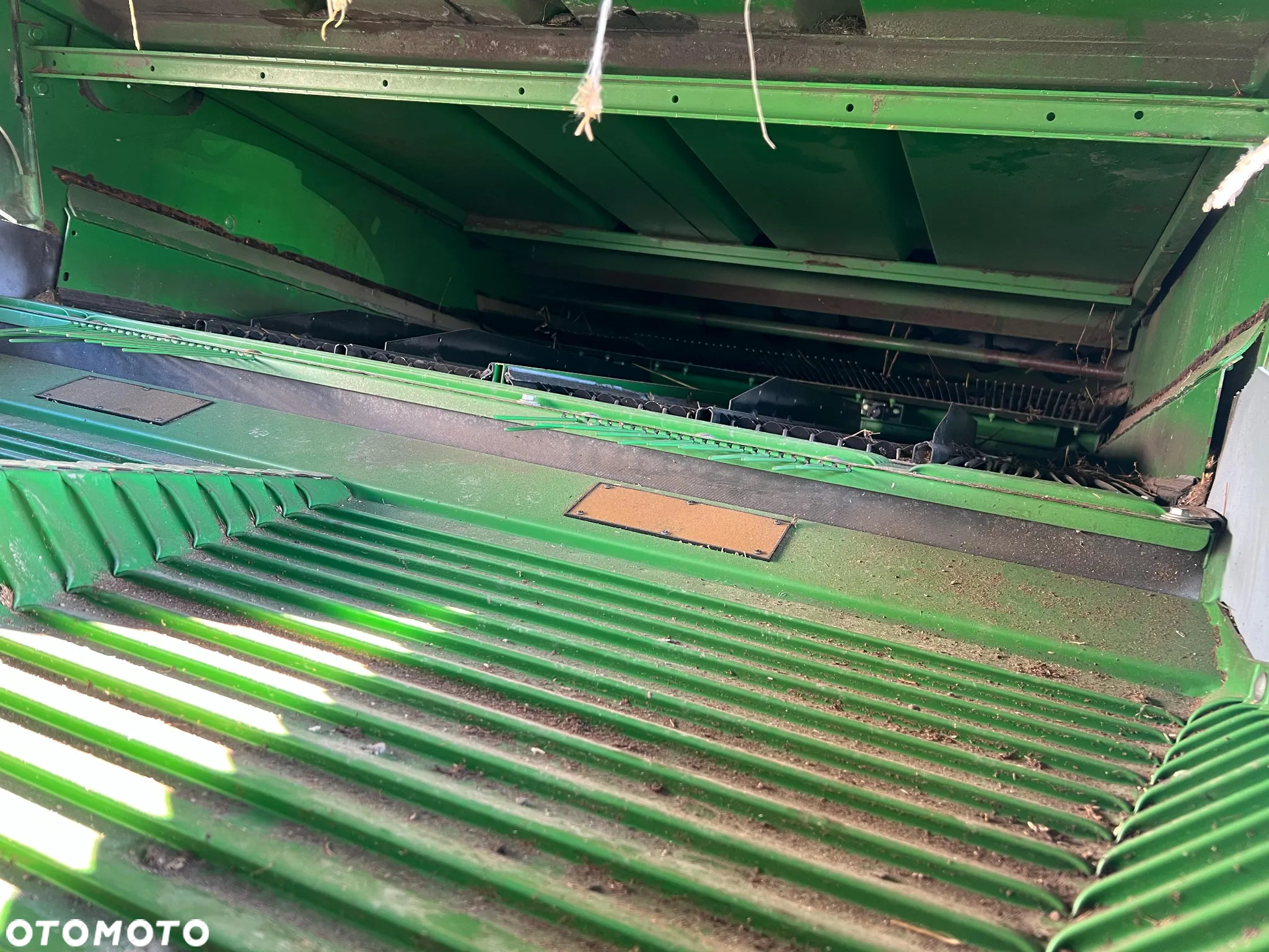 John Deere W650 - 13
