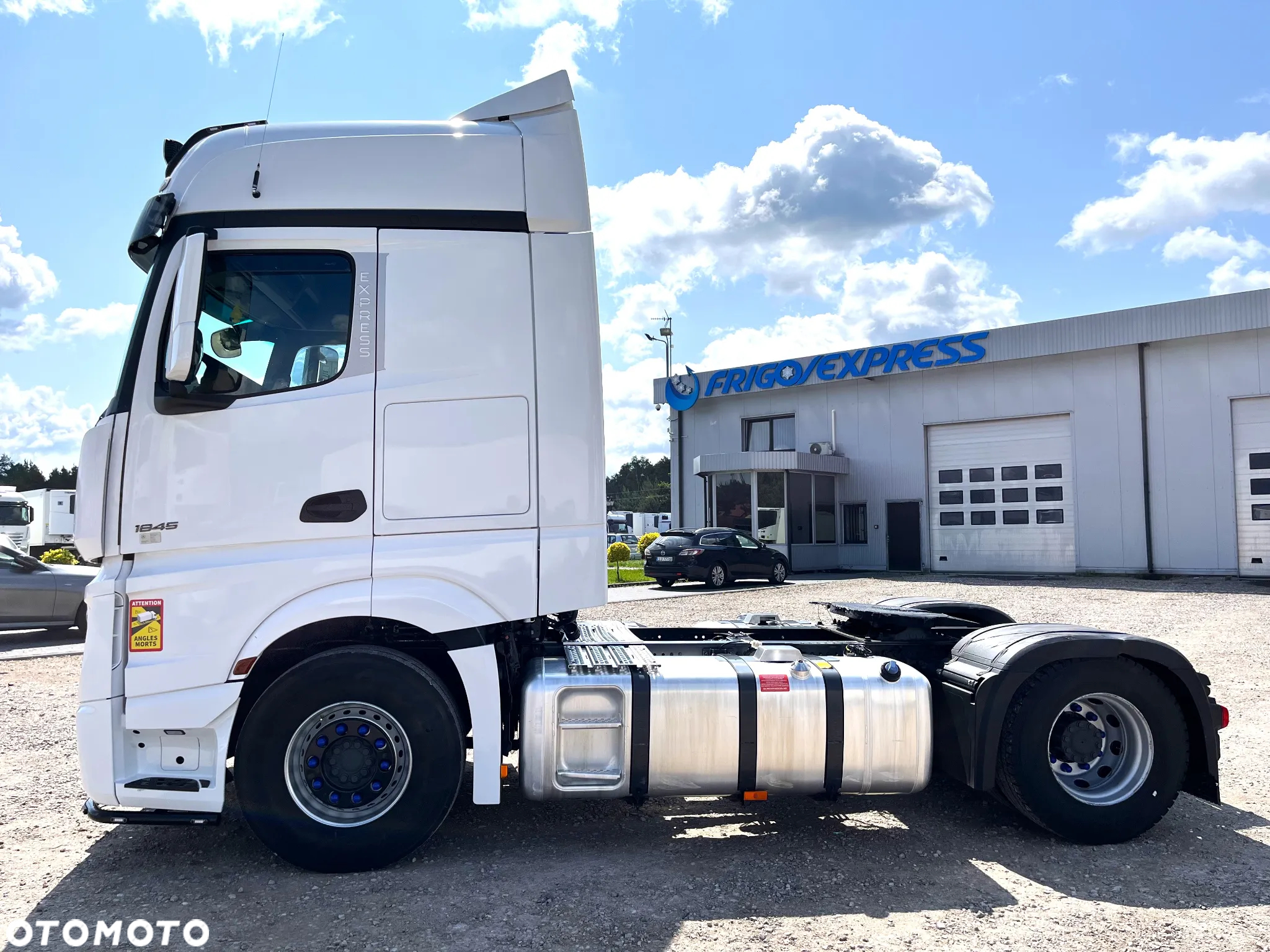 Mercedes-Benz Actros - 2