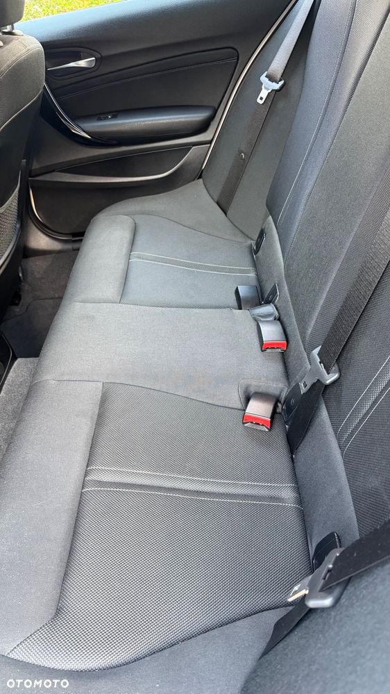 BMW Seria 1 118i Sport Line - 15