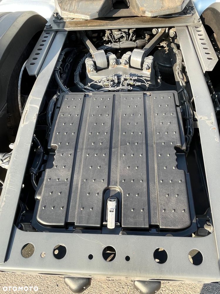 Mercedes-Benz ACTROS L poliftowy  prokontraktowy - 24