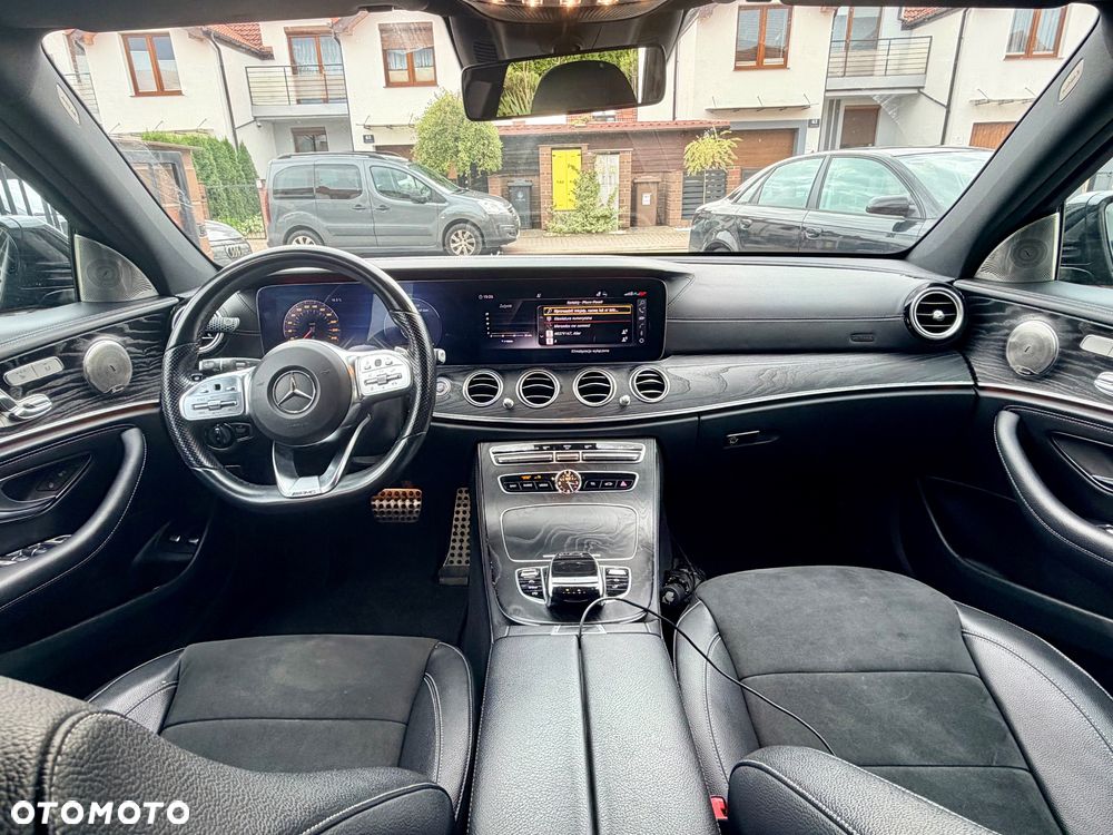 Mercedes-Benz Klasa E 220 d 4-Matic Business Edition 9G-TRONIC - 30