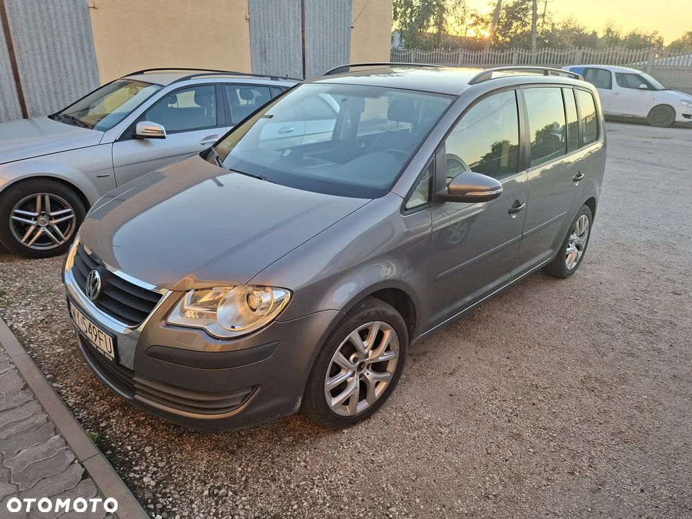 Volkswagen Touran 1.9 TDI Conceptline - 2