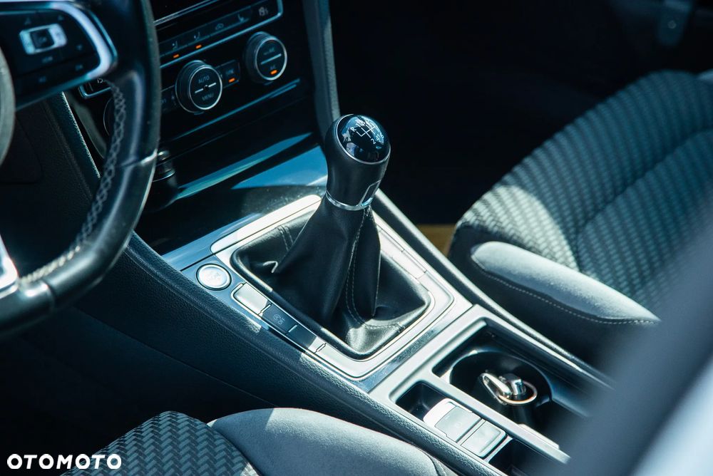 Volkswagen Golf 1.5 TSI EVO R-Line - 7