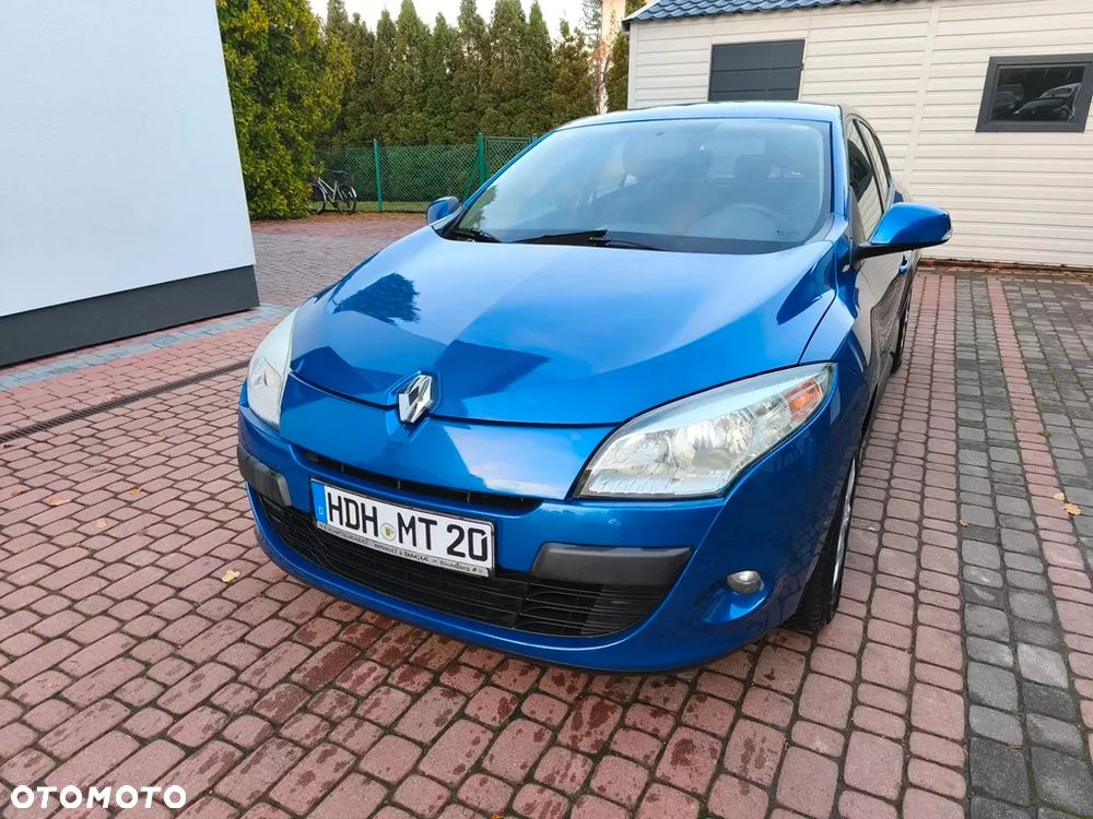 Renault Megane 2010 photo 2