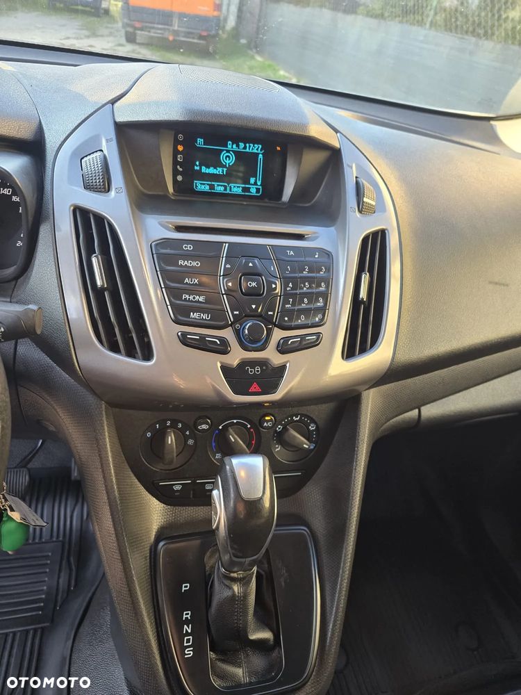 Ford Transit Connect - 12