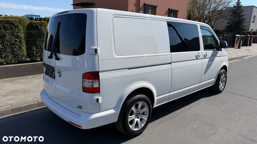 Volkswagen Multivan - 10