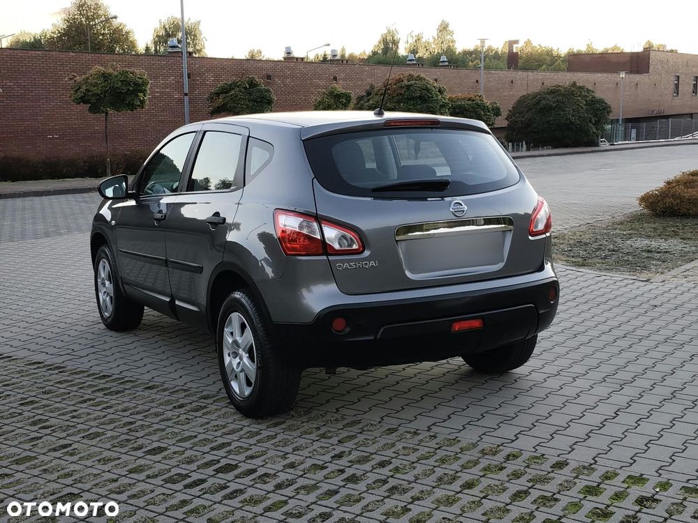 Nissan Qashqai 1.6 Visia - 9