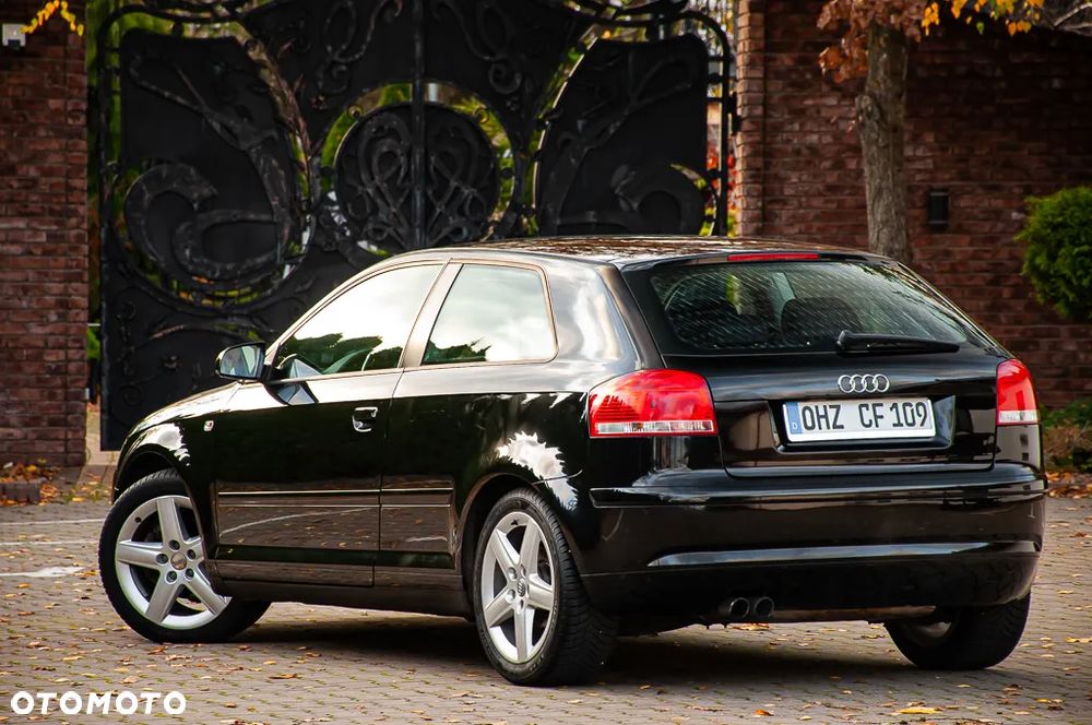 Audi A3 3-drzwiowe 2.0 FSI Attraction - 13