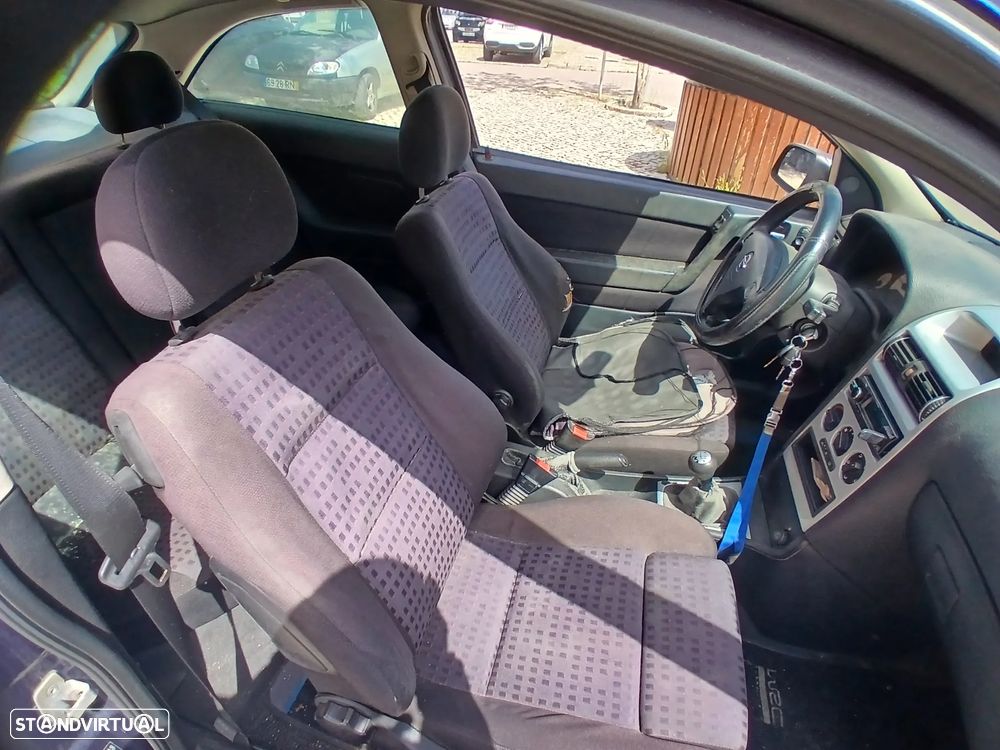 Opel Astra 1.6 Sport - 11