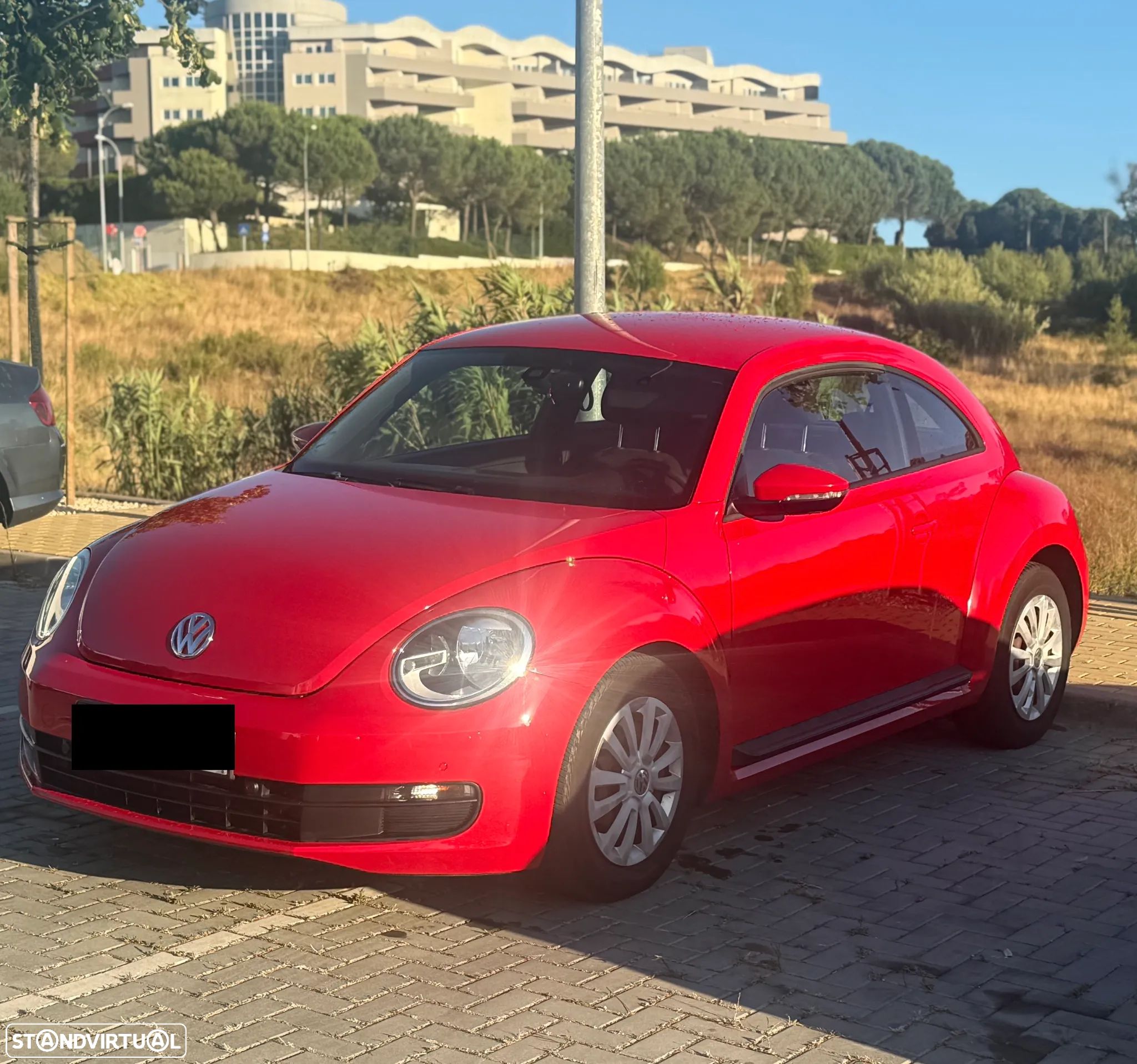 VW New Beetle 1.6 TDi Design DSG - 1