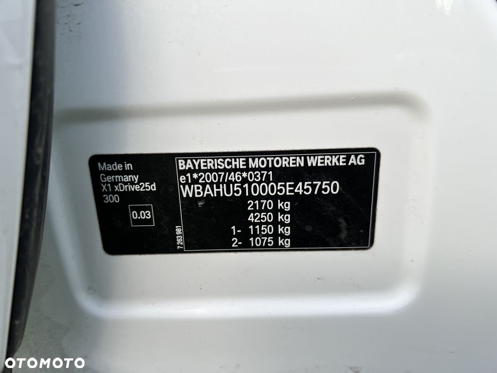 BMW X1 xDrive25d Sport Line - 37