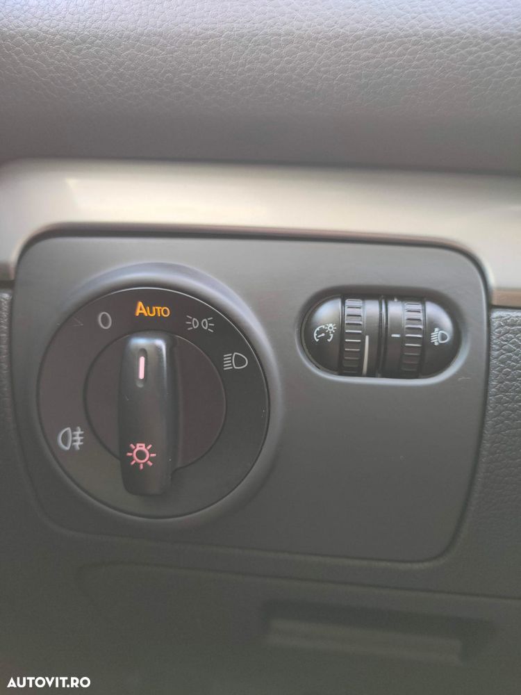 VOLKSWAGEN Golf 2010 — imagine 10