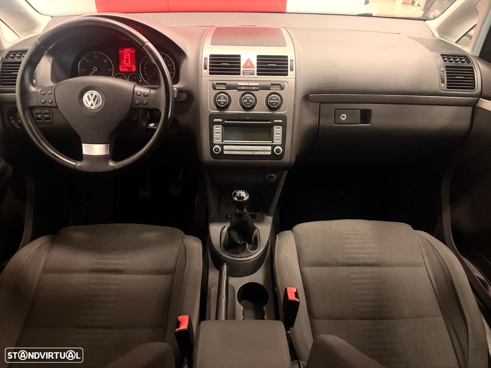 VW Touran 1.9 TDi Trendline 7L - 8
