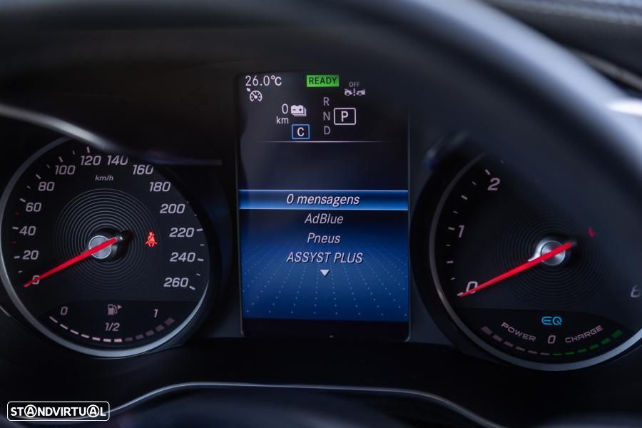 Mercedes-Benz GLC 300 e Coupe 4Matic - 48