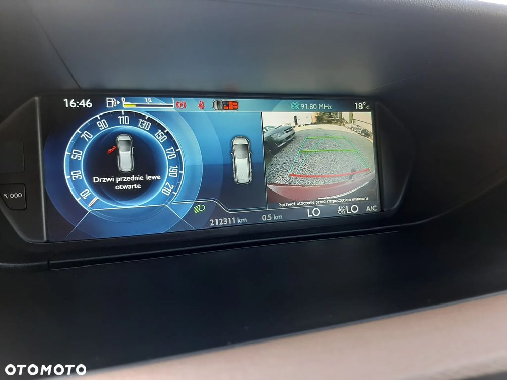 Citroën C4 Grand Picasso BlueHDi 120 Exclusive - 20