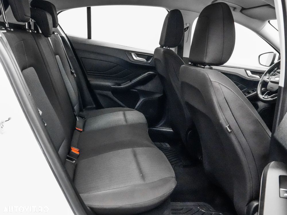 Ford Focus 1.5 EcoBlue Titanium Business - 17