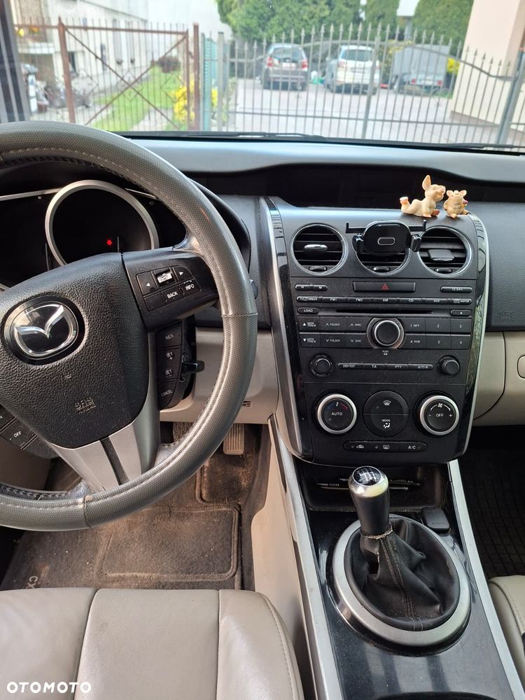 Mazda CX-7 2.2 CD Exclusive + - 8