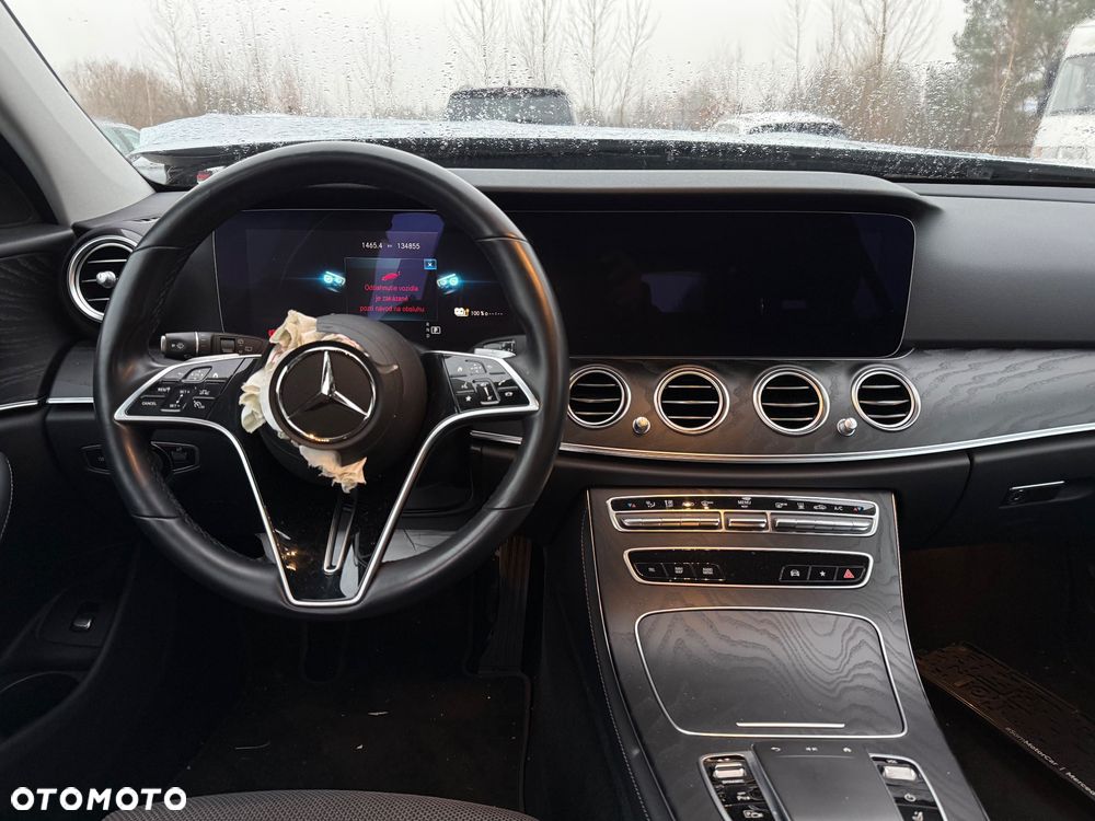 Mercedes-Benz Klasa E - 16