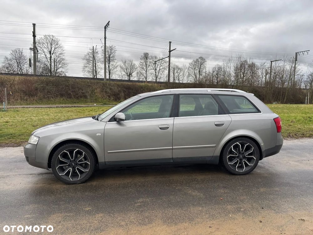 Audi A4 Avant 1.8T Quattro - 9