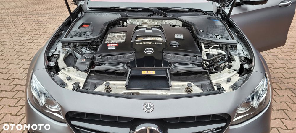 Mercedes-Benz Klasa E - 28