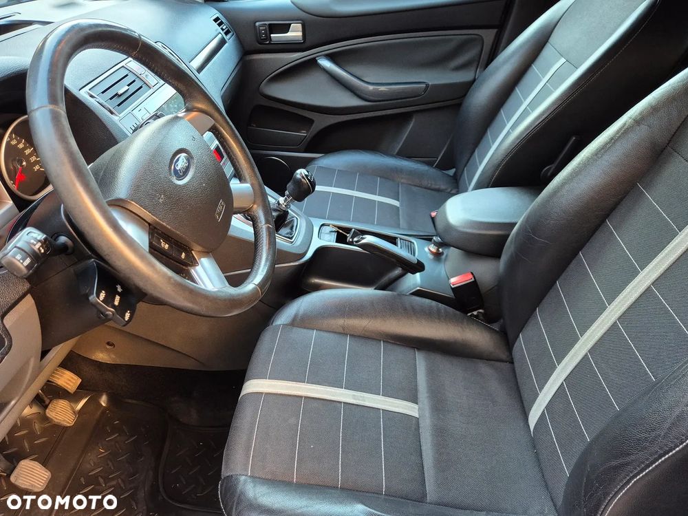 Ford Kuga 2.0 TDCi Trend FWD - 15