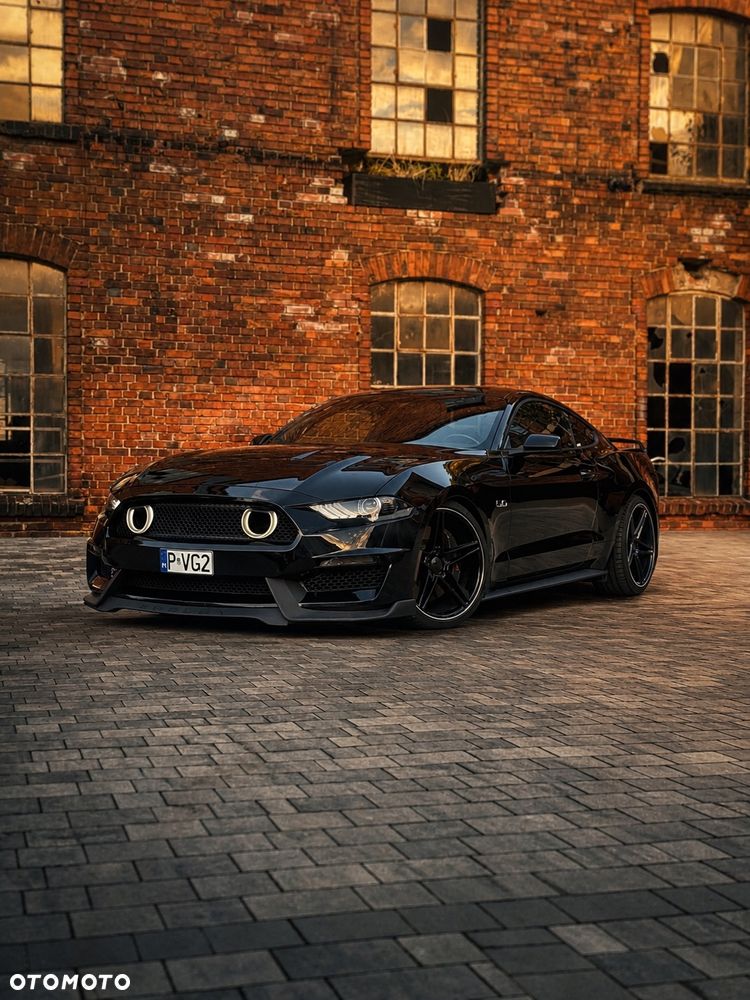 Ford Mustang - 1