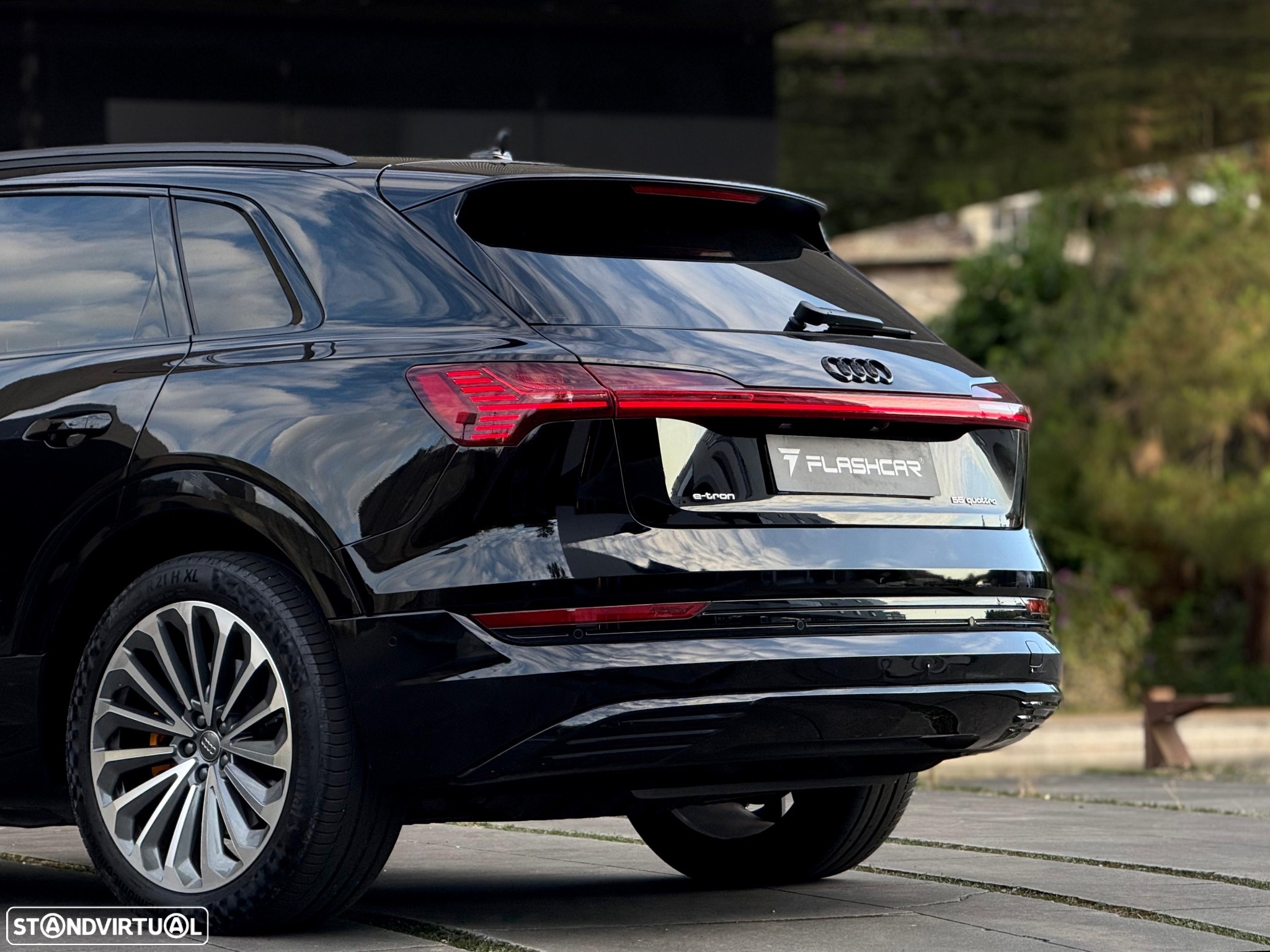 Audi e-tron 55 quattro S line - 42