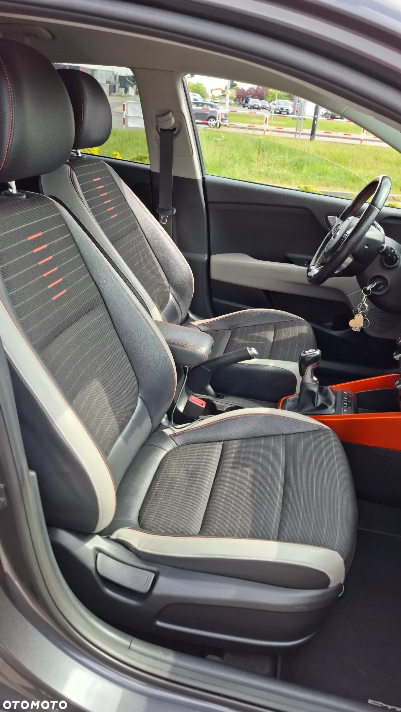 Kia Stonic - 18